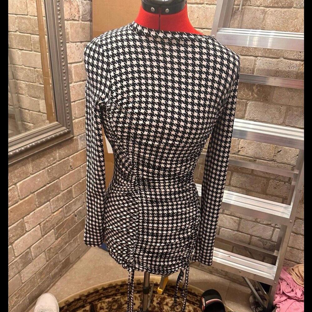 Revamped black and white Bodycon dress size S